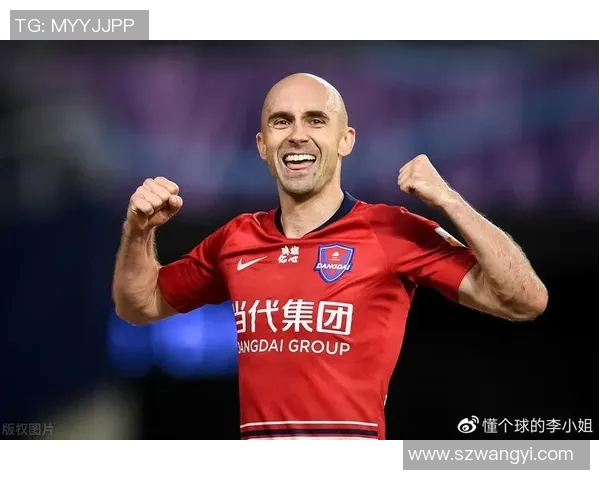 重庆足球队边路渗透战术解析与球队未来发展展望